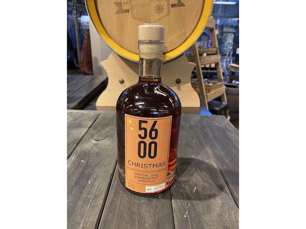 5600 CHRISTMAS ROMBASERET SPIRITUS 50CL. 40%  2025 5. TAPNING
